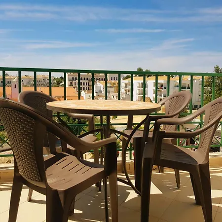 Verde Limao In By Wave Algarve Conceição